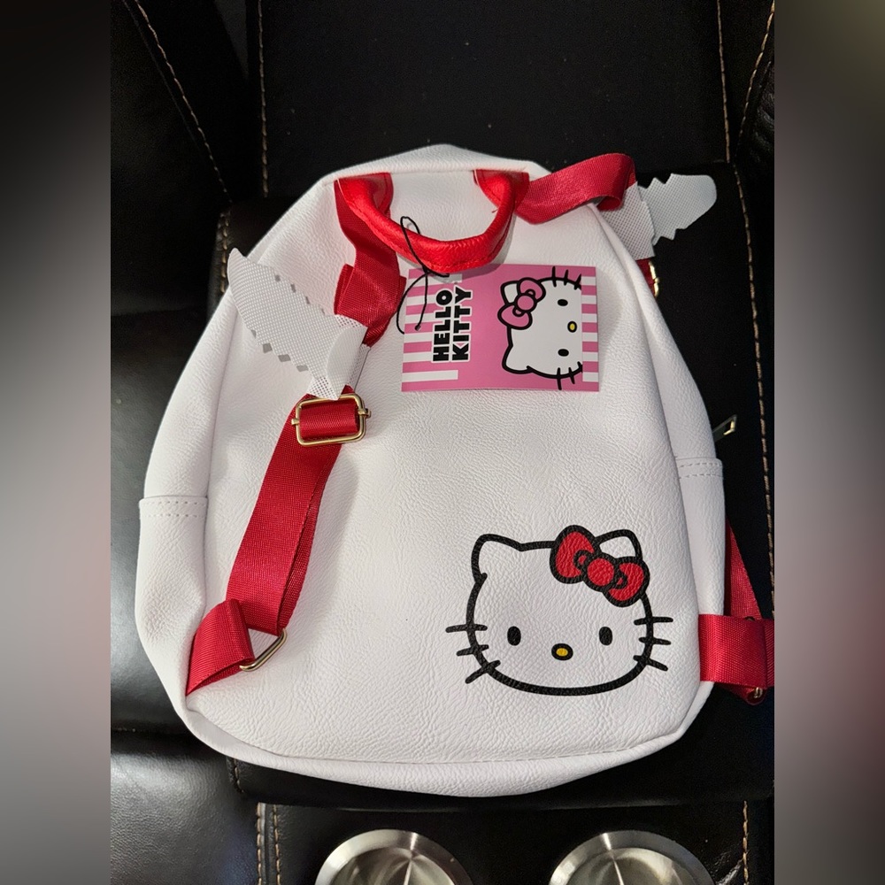 Hello Kitty White Small Backpack NWT - Picture 2 of 2